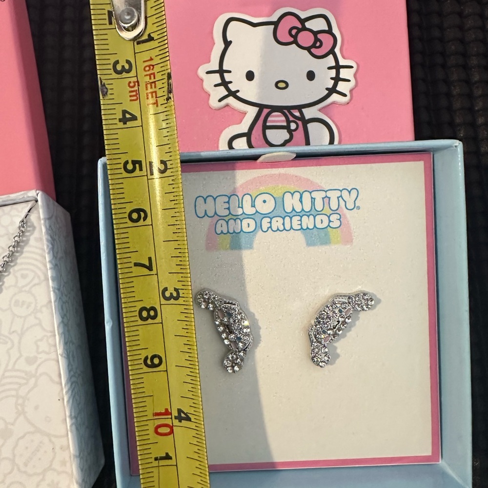 🆕Hello Kitty Jewelry Bundle - Picture 10 of 17